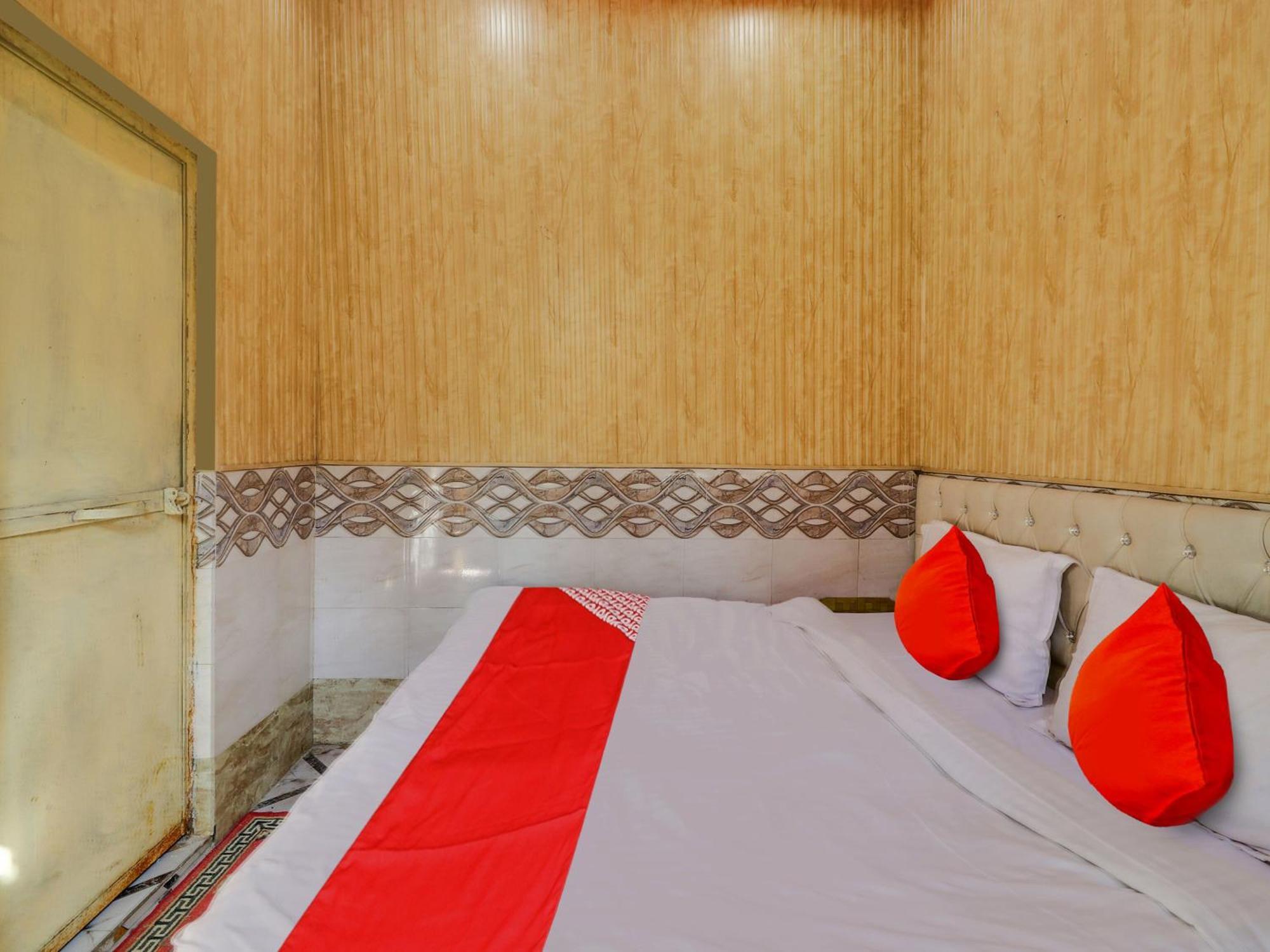 Hotel O Krishna Red Rose Guest House Bhimtal Bagian luar foto